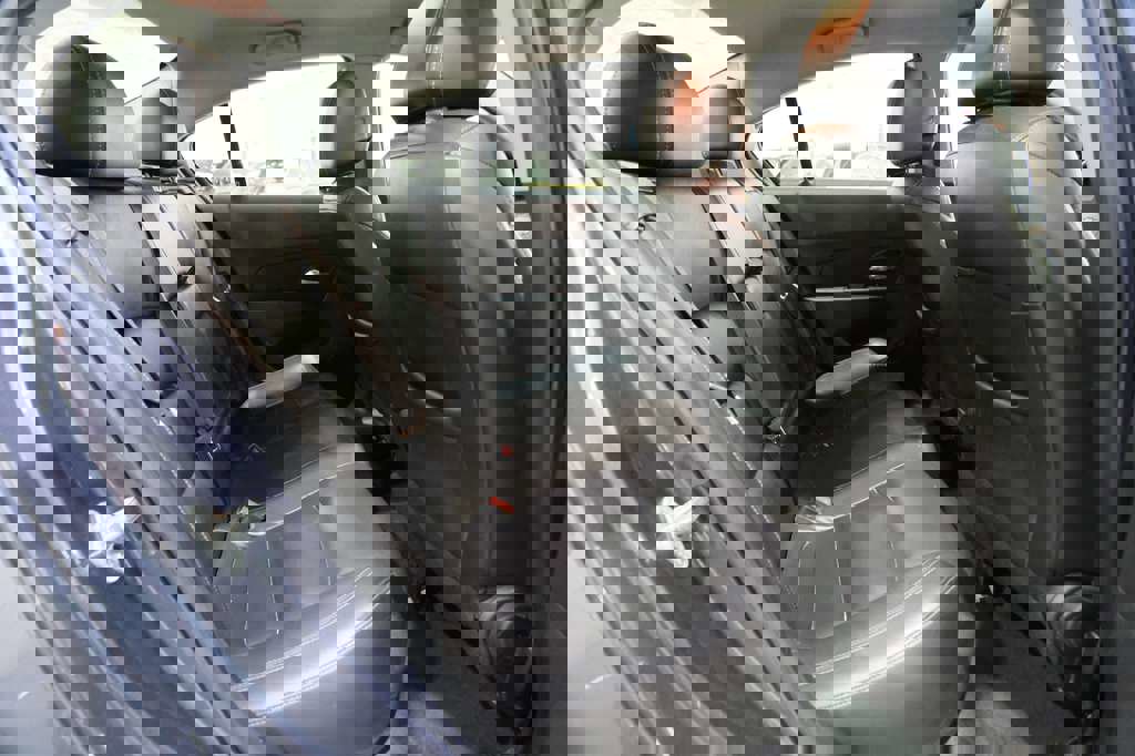 Used 2013 Chevrolet Cruze LTZ FWD image 22