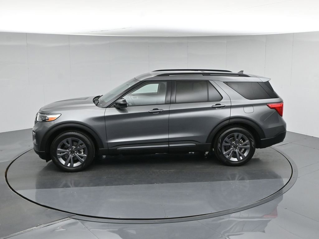 Used 2023 Ford Explorer XLT w/ Equipment Group 202A RWD image 46