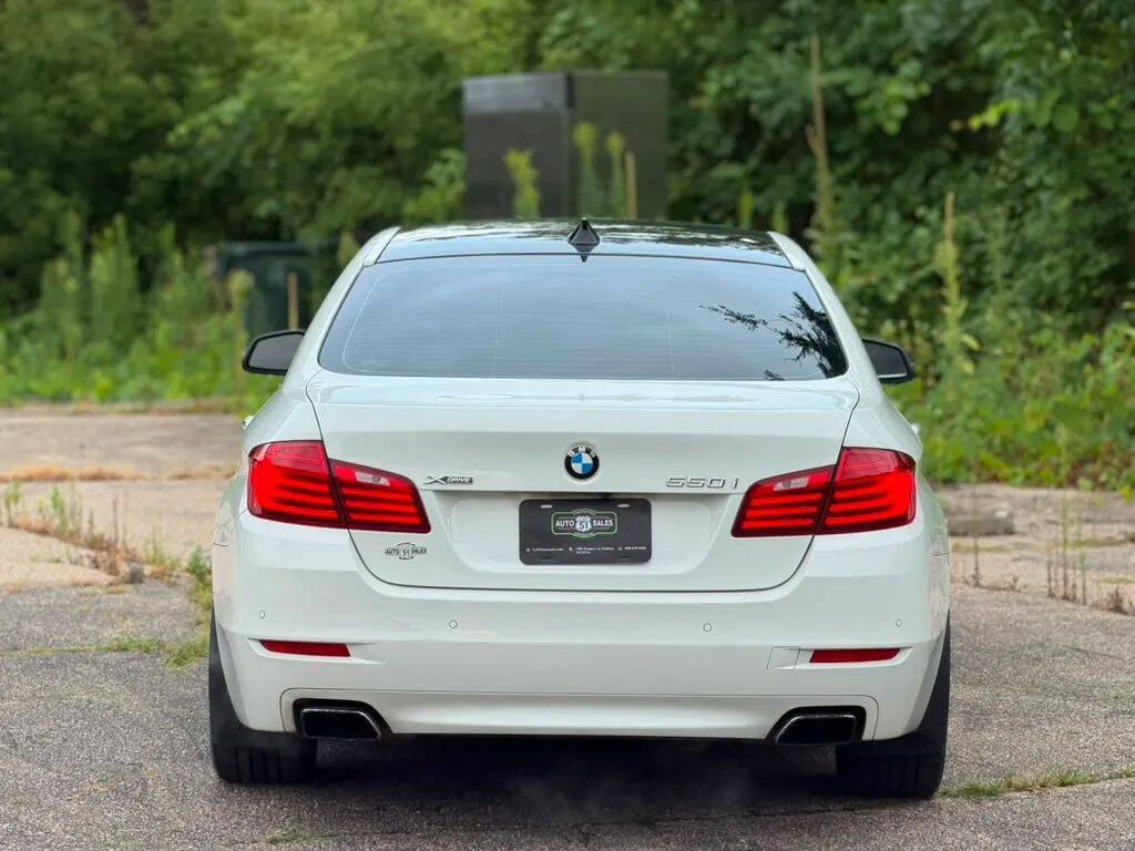 Used 2015 BMW 550i xDrive Sedan AWD/4WD image 5