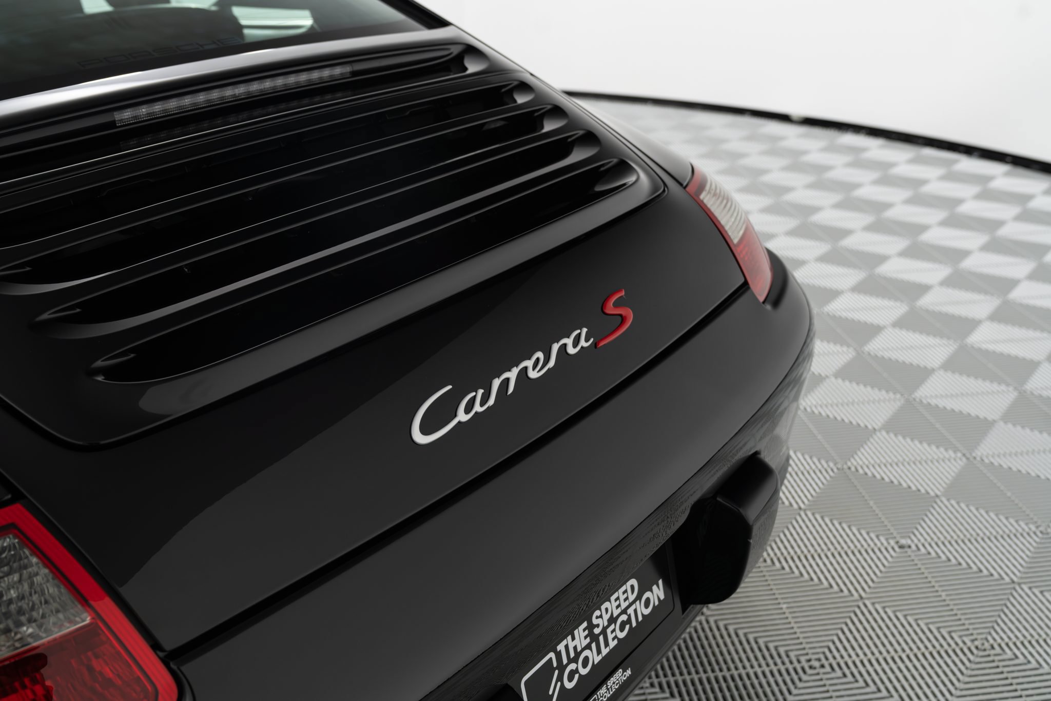 Used 2005 Porsche 911 Carrera S RWD image 21