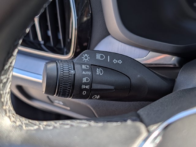 Used 2024 Volvo S60 B5 Core FWD image 31