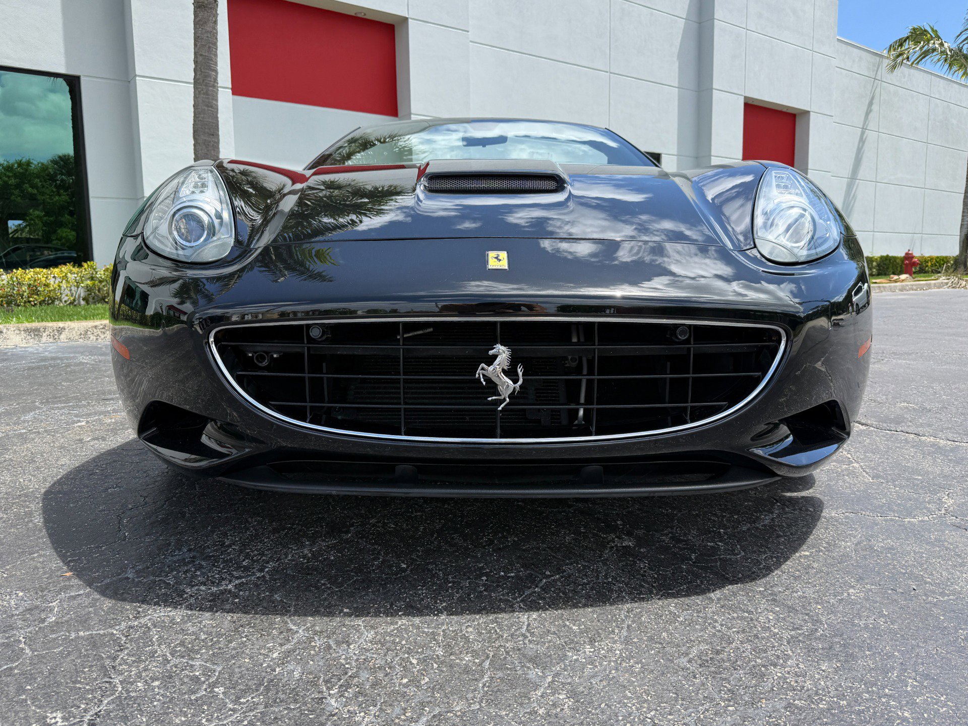 Used 2012 Ferrari California image 7