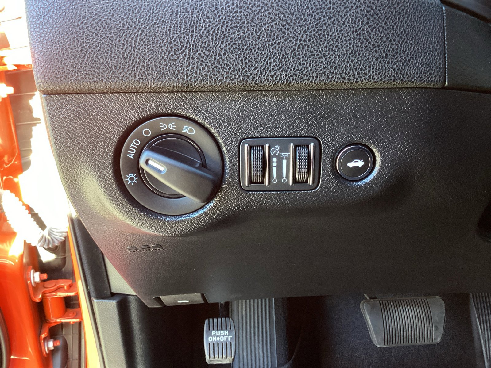 Used 2023 Dodge Charger R/T w/ Blacktop Package image 28