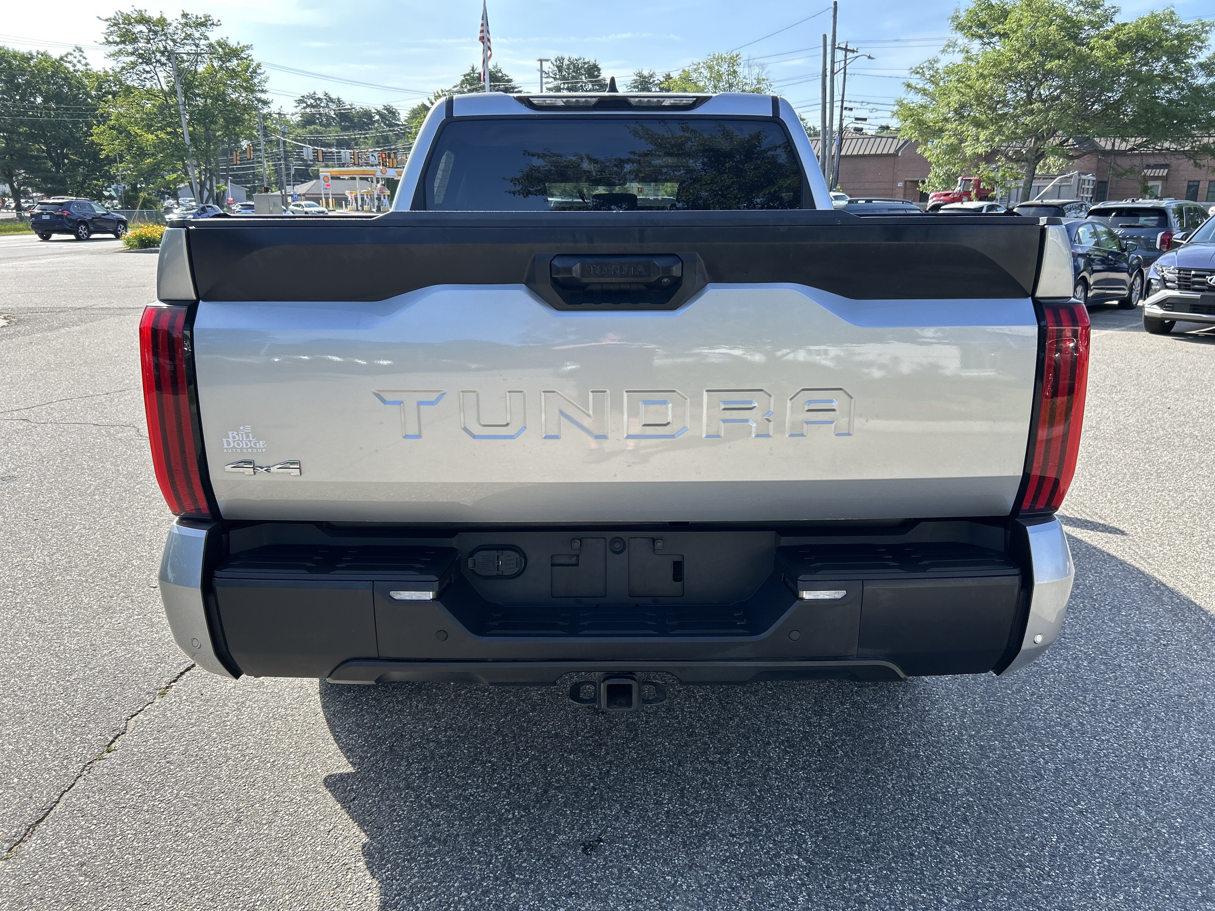 Used 2023 Toyota Tundra SR5 w/ SR5 Convenience Package AWD/4WD image 6