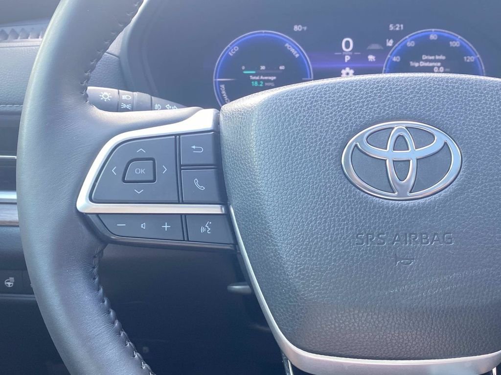 Used 2024 Toyota Grand Highlander AWD Hybrid image 33