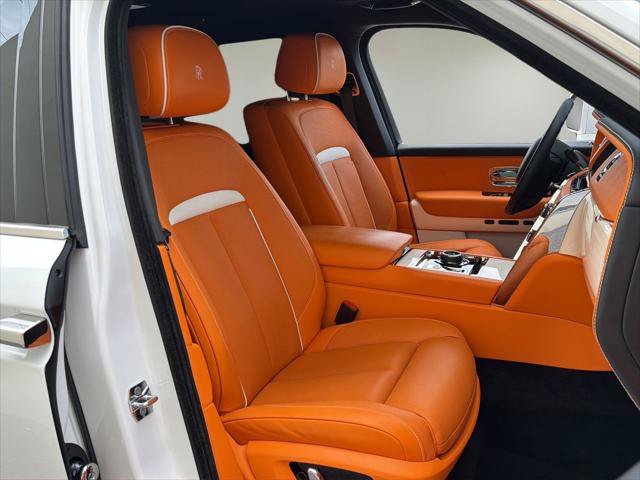 Certified 2021 Rolls-Royce Cullinan AWD/4WD image 25