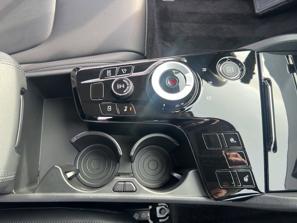 Certified 2025 Kia Sportage EX image 22