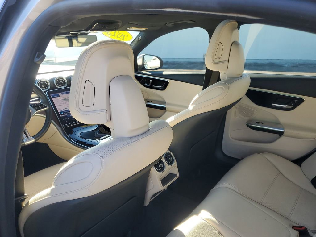 Used 2023 Mercedes-Benz C 300 Sedan image 12
