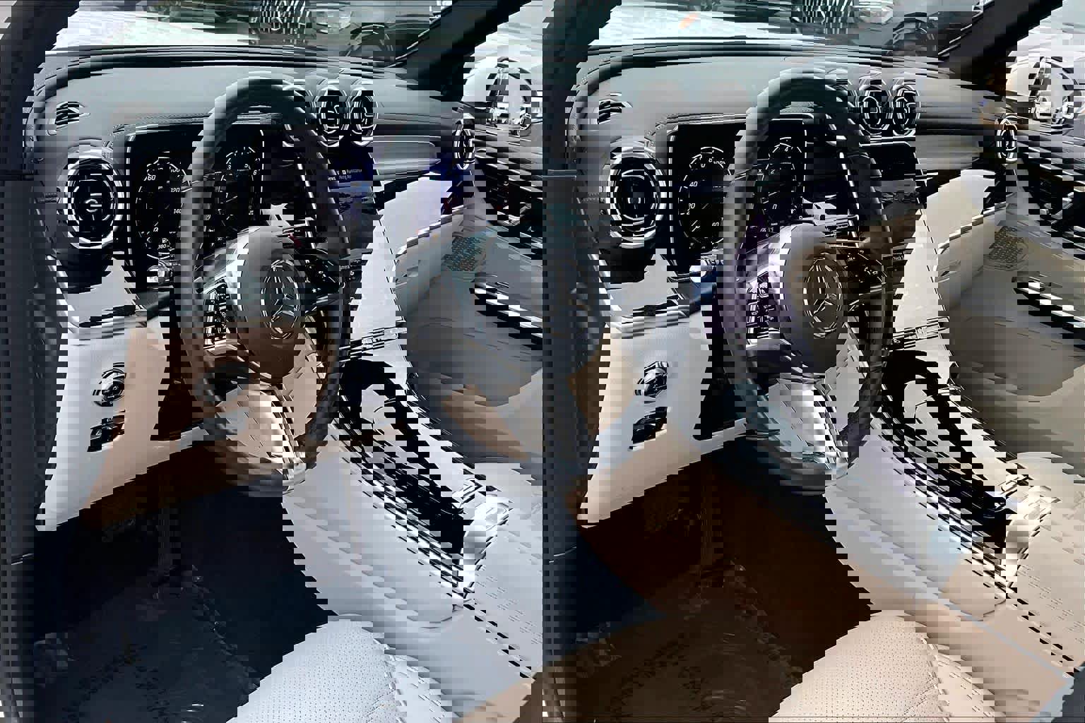 Certified 2025 Mercedes-Benz GLC 300 4MATIC image 18