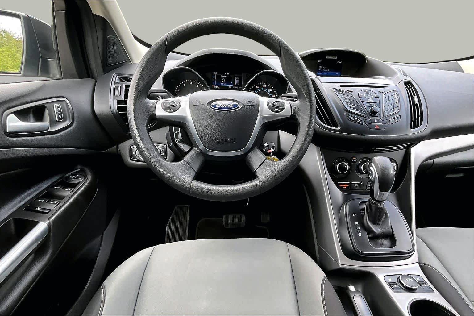 Used 2016 Ford Escape SE w/ SE Cold Weather Package AWD/4WD image 6