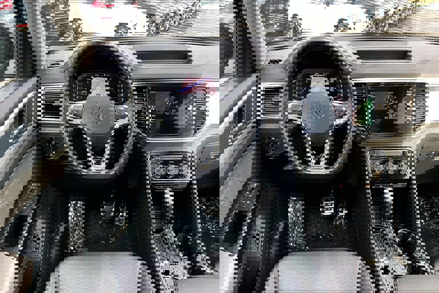 Used 2021 Volkswagen Atlas SEL R-Line image 6