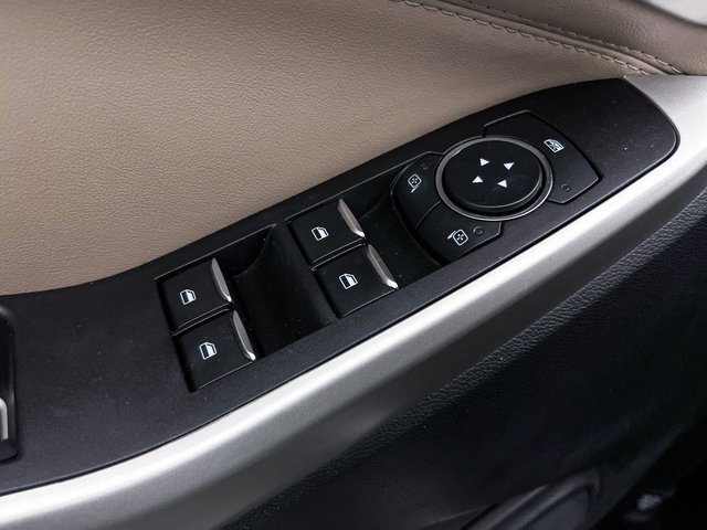 Used 2021 Ford Explorer XLT image 17