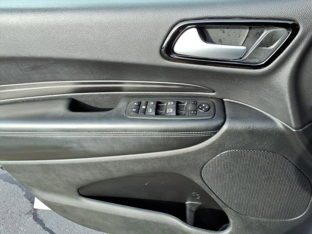 Used 2024 Dodge Durango SXT image 11
