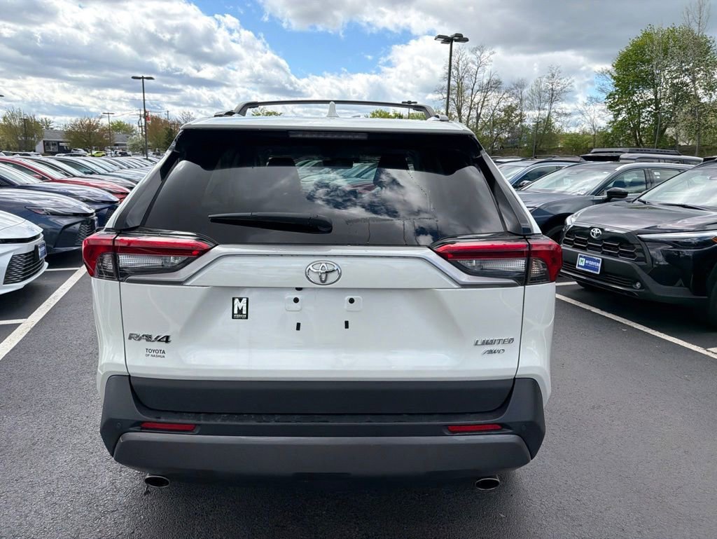 Used 2021 Toyota RAV4 Limited AWD/4WD image 7