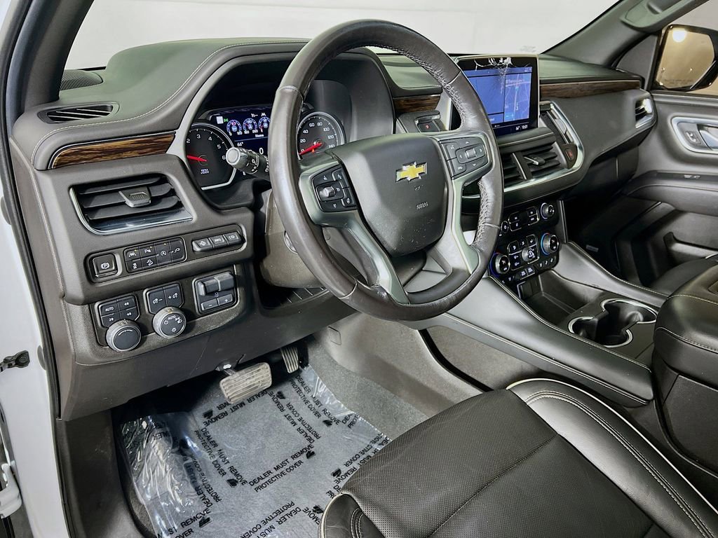 Used 2021 Chevrolet Suburban Premier w/ Premium Package AWD/4WD image 9