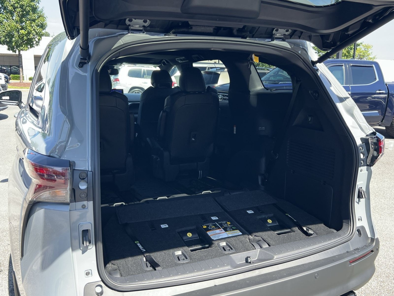 New 2026 Toyota Sienna XLE Woodland Edition AWD/4WD image 20