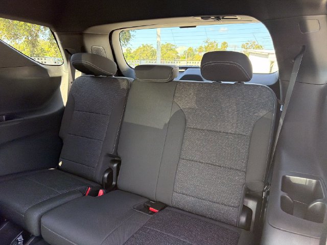 New 2027 Chevrolet Traverse LT w/ Sun and Wheel Package FWD image 21