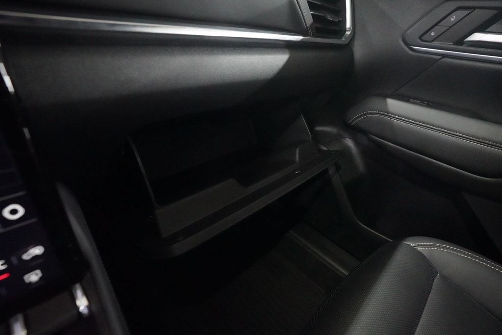 Used 2025 GMC Terrain Elevation w/ Elevation Premium Package AWD/4WD image 30