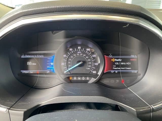 Used 2019 Ford Edge Titanium w/ Cold Weather Package image 24