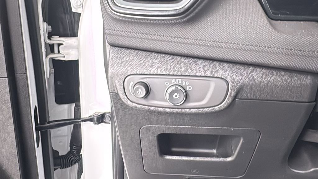 Used 2024 Chevrolet TrailBlazer LT w/ Convenience Package image 33