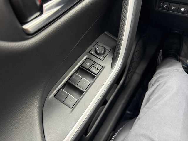 Used 2025 Toyota RAV4 Limited w/ Advanced Technology Package image 24