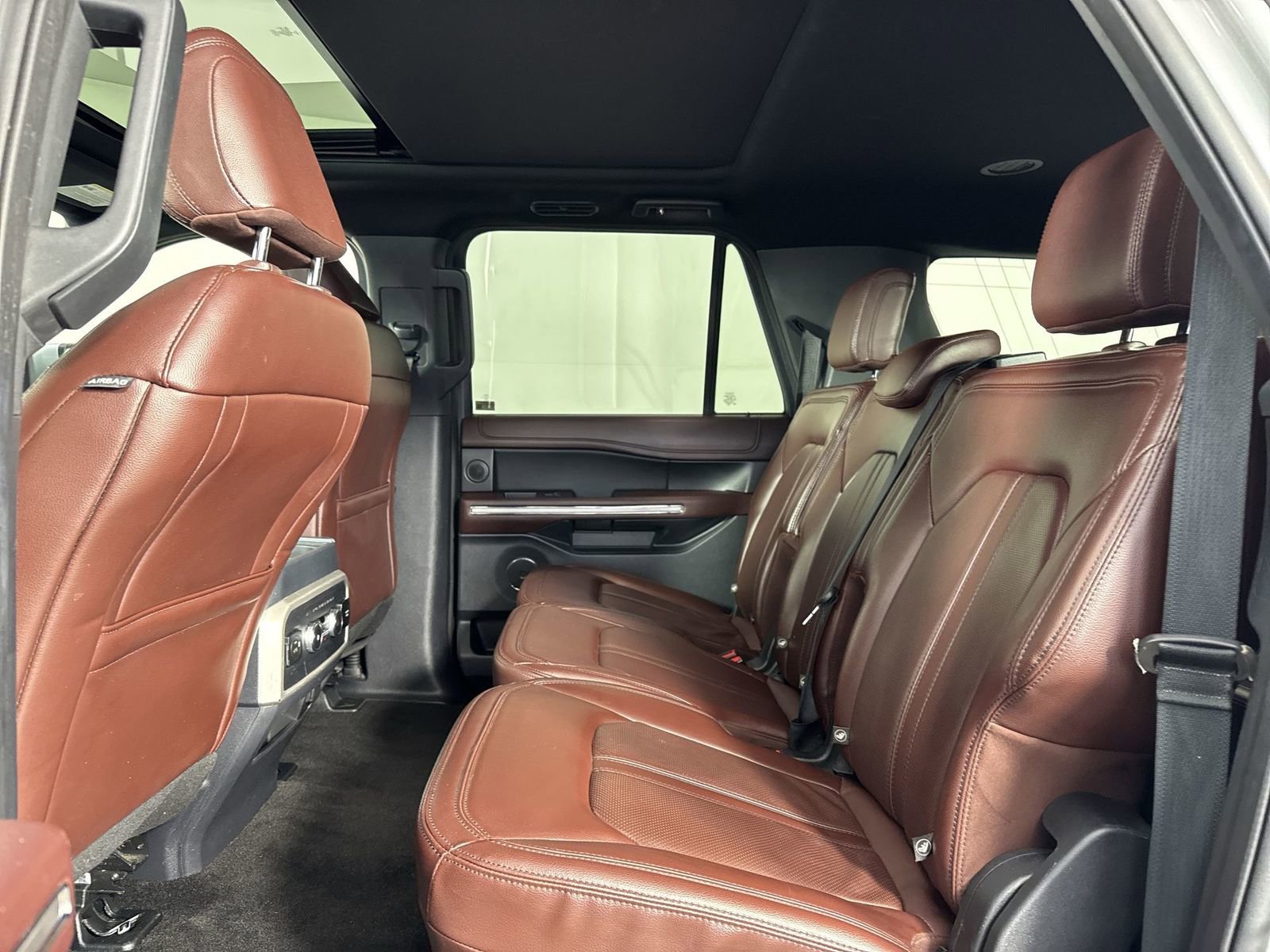 Used 2022 Ford Expedition Max Limited image 21