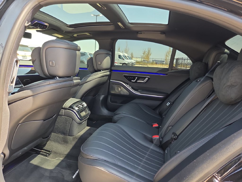 Certified 2022 Mercedes-Benz S 580 4MATIC Sedan w/ AMG Line Package image 13