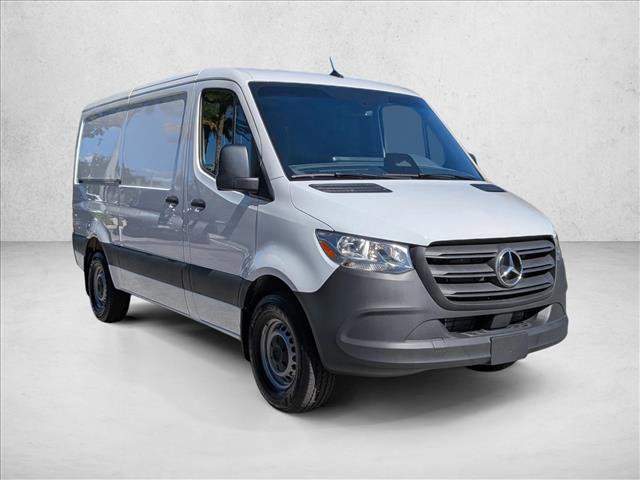 Used 2025 Mercedes-Benz Sprinter 2500 image 3