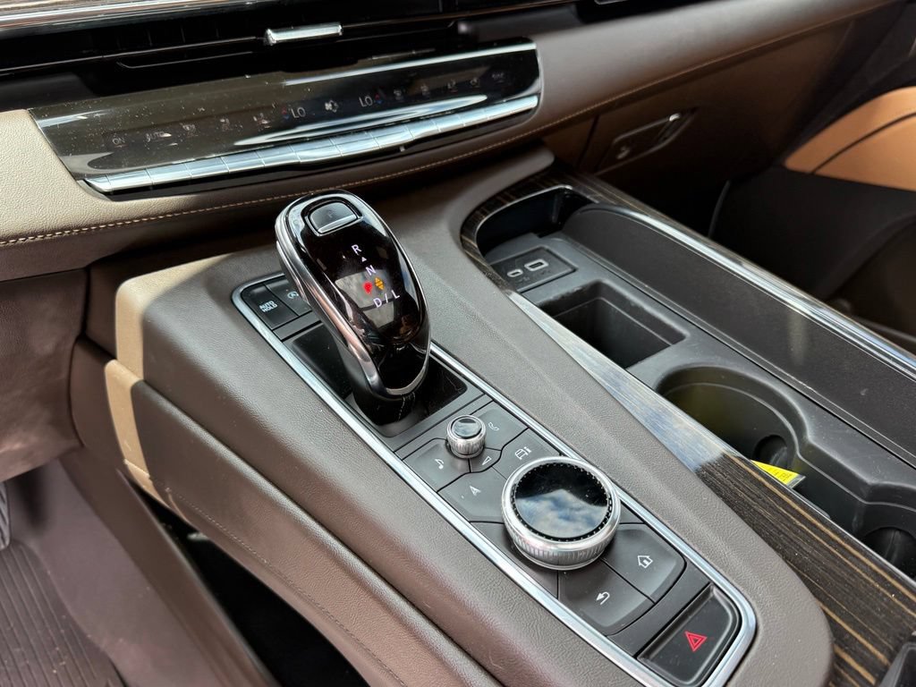 Used 2023 Cadillac Escalade Sport AWD/4WD image 21
