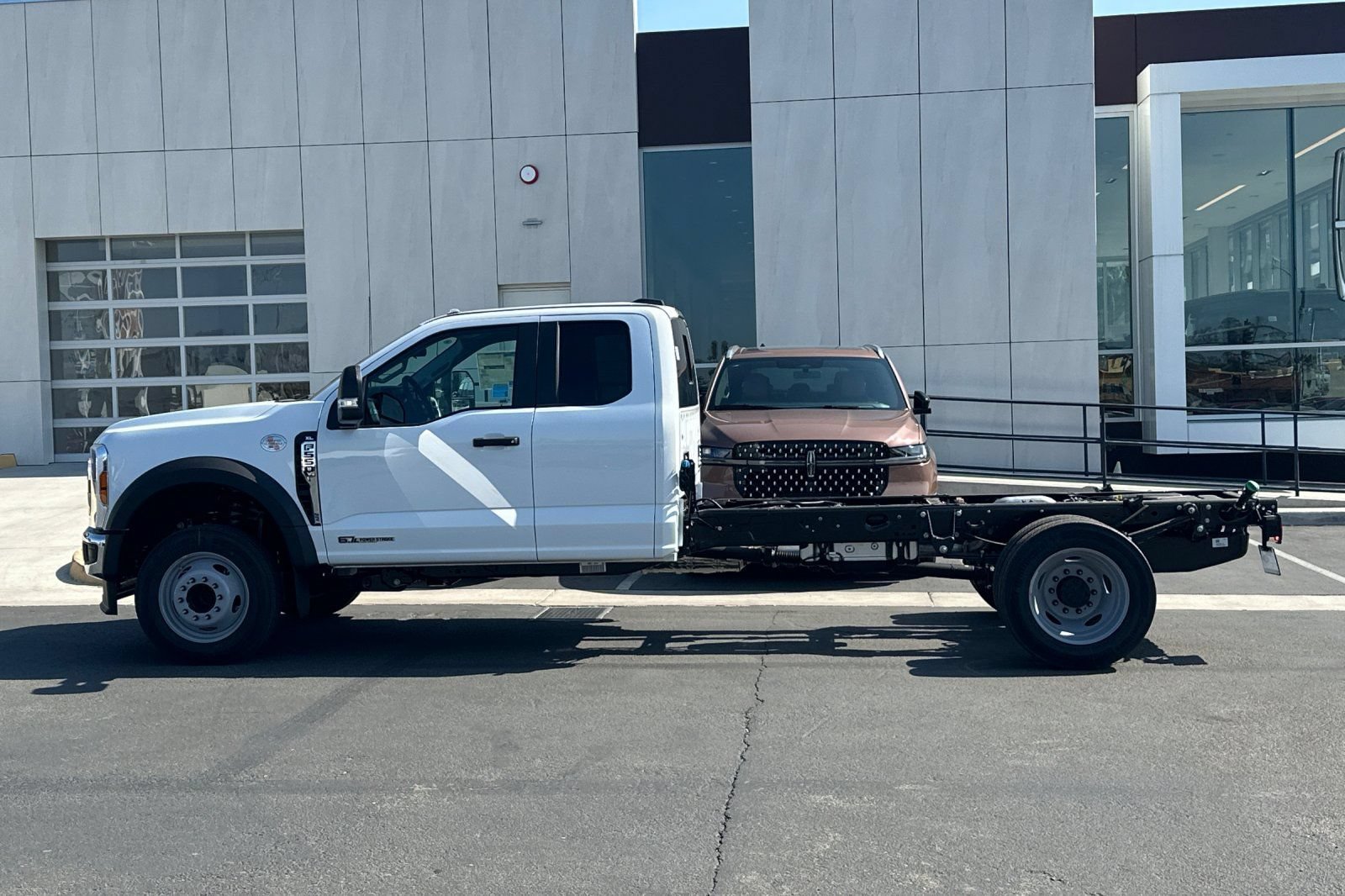New 2026 Ford F550 2WD SuperCab Super Duty image 6
