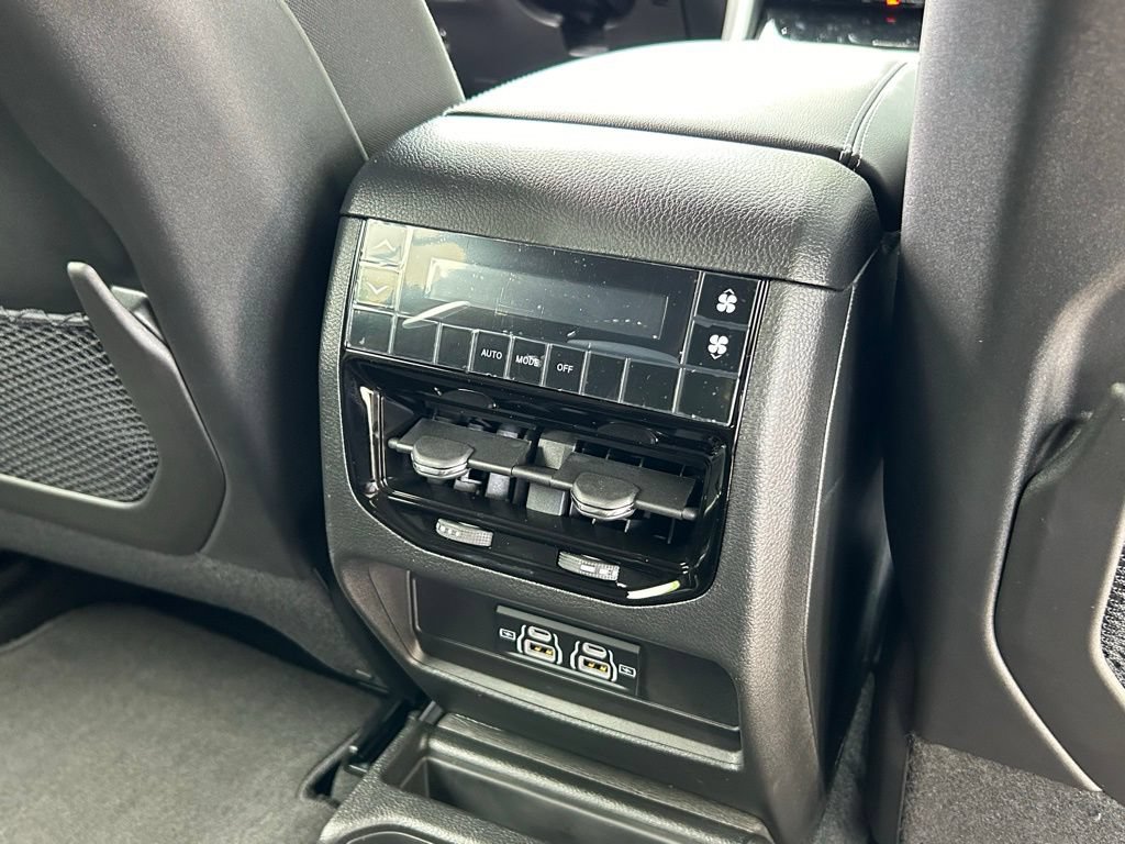 New 2024 Jeep Grand Cherokee L Laredo RWD image 26