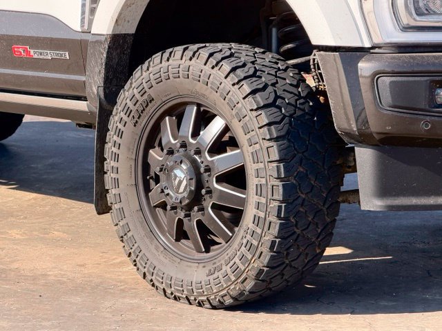 Certified 2025 Ford F450 King Ranch w/ FX4 Off-Road Package AWD/4WD image 5