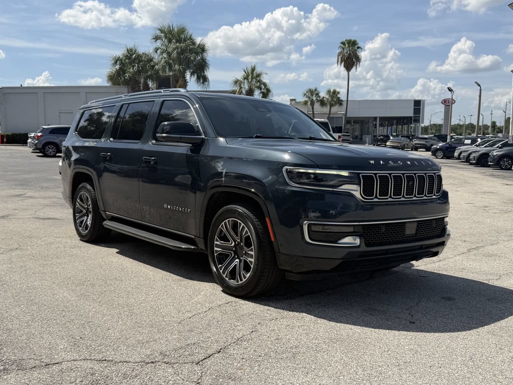 Used 2024 Jeep Wagoneer L 2WD w/ Premium Group I image 2