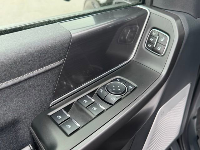 New 2025 Ford F150 Lariat w/ Equipment Group 502A High image 14