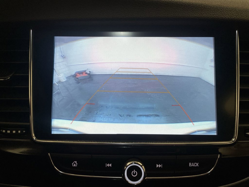 Used 2021 Buick Encore Preferred AWD/4WD image 8