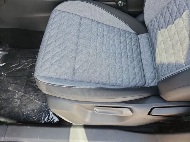 New 2026 Volkswagen Tiguan S image 22