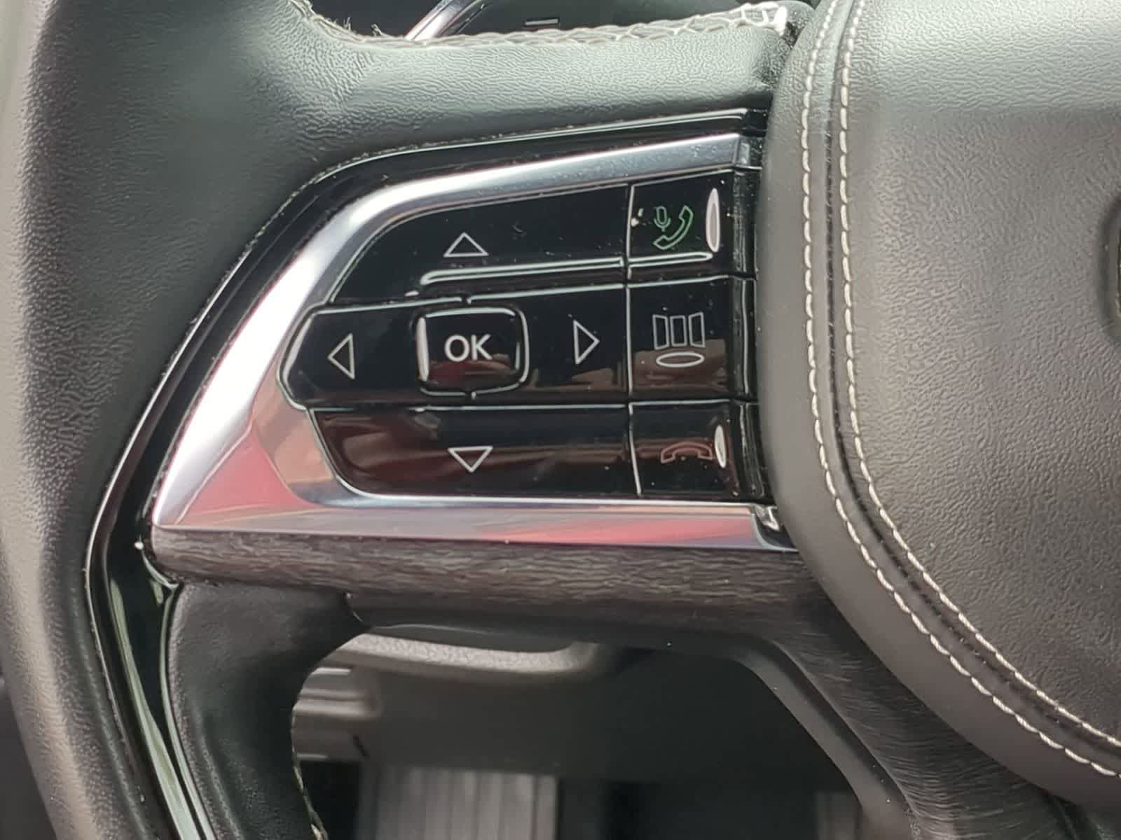 Certified 2023 Jeep Grand Cherokee L Overland w/ Advanced Protech Group III AWD/4WD image 23