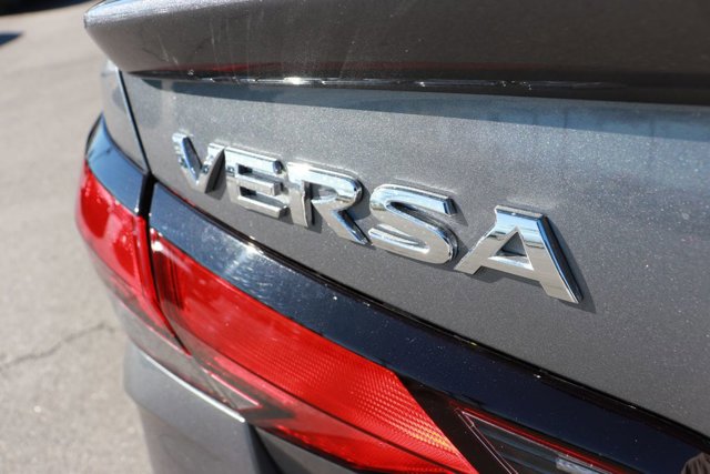 Used 2025 Nissan Versa SR w/ Trunk Package image 6