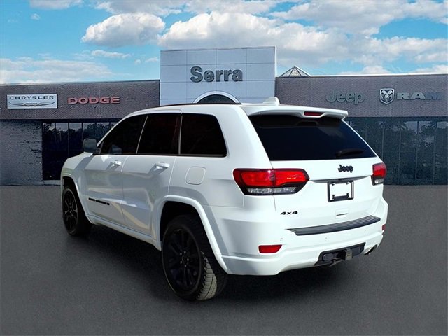 Used 2022 Jeep Grand Cherokee Laredo X image 5