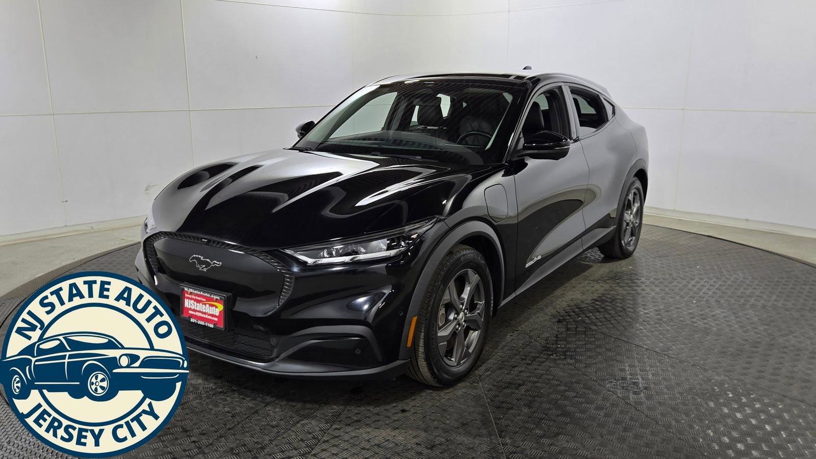 Used 2021 Ford Mustang Mach-E Select w/ Comfort/Technology Package image 3