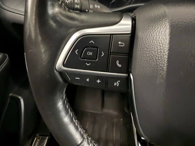 Used 2021 Toyota Highlander Limited image 18