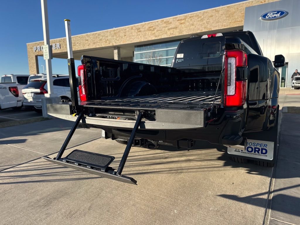 New 2026 Ford F350 Platinum image 62