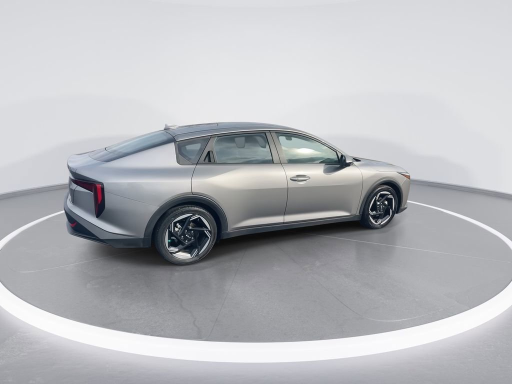Used 2025 Kia K4 EX image 8