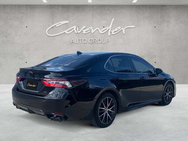 Used 2022 Toyota Camry SE FWD image 17