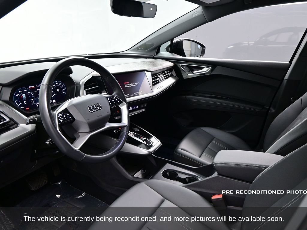 Used 2024 Audi Q4 e-tron Premium Plus w/ Premium Plus image 7