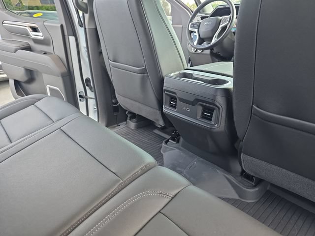 Used 2026 Chevrolet Silverado 1500 LT Trail Boss w/ LT Trail Boss Premium Package AWD/4WD image 12