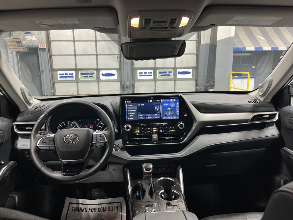 Used 2020 Toyota Highlander Limited AWD/4WD image 34