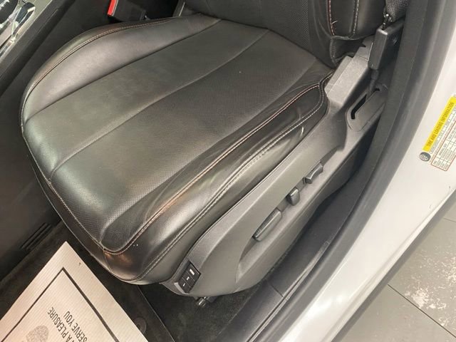 Used 2017 Chevrolet Equinox Premier w/ Enhanced Convenience Package AWD/4WD image 14