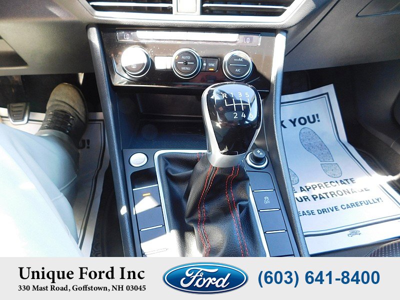 Used 2024 Volkswagen Jetta GLI Autobahn FWD image 21