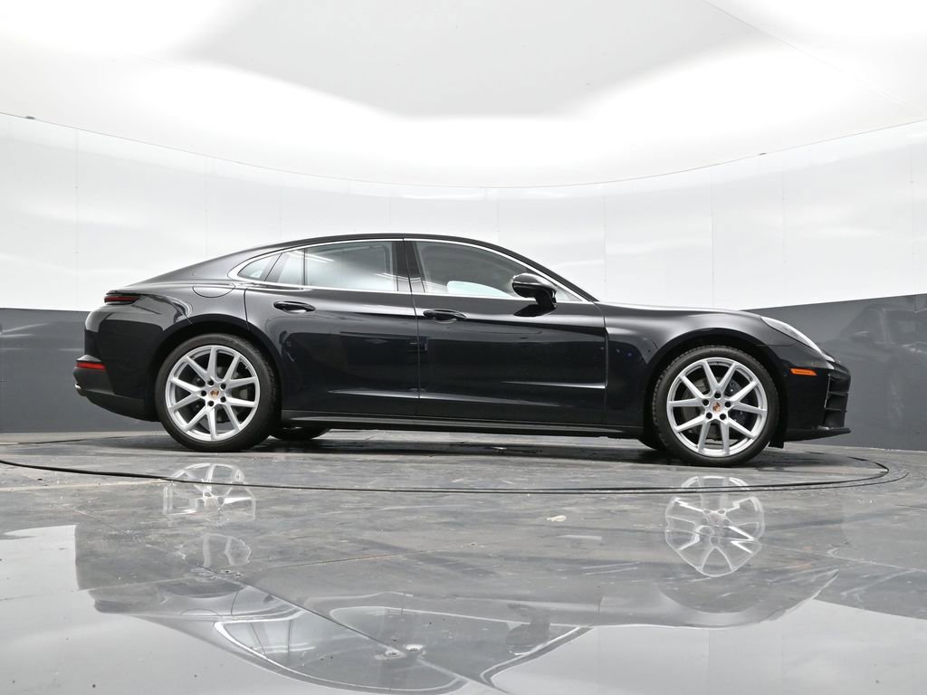 Certified 2025 Porsche Panamera image 39